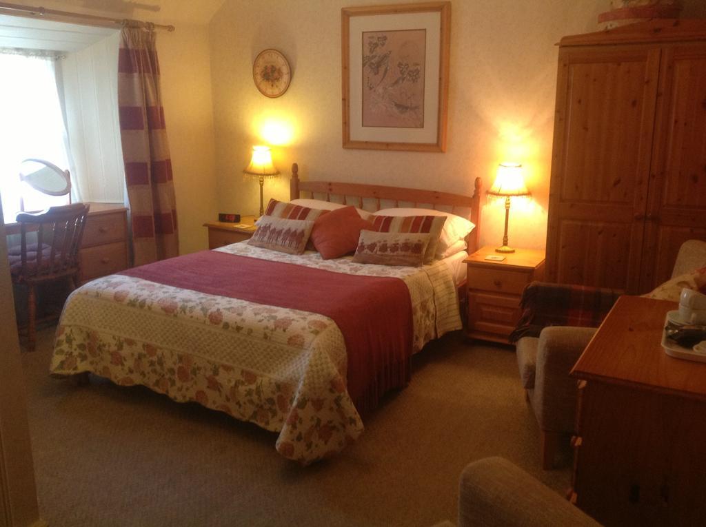 Comelybank Guesthouse Крийф Стая снимка