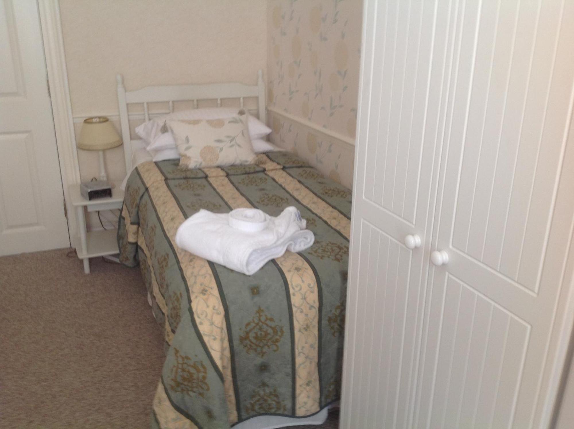 Comelybank Guesthouse Крийф Стая снимка