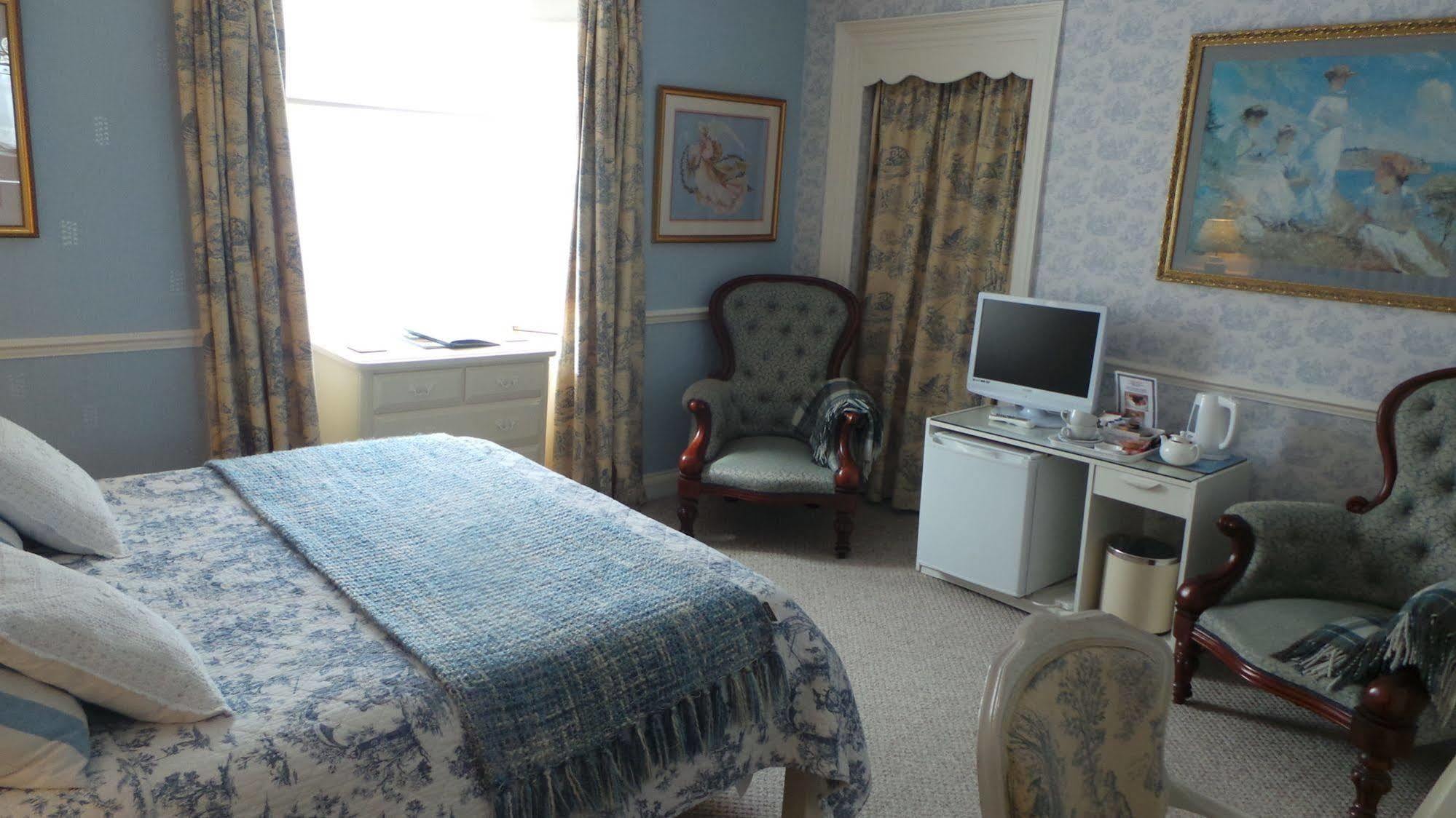 Comelybank Guesthouse Крийф Екстериор снимка